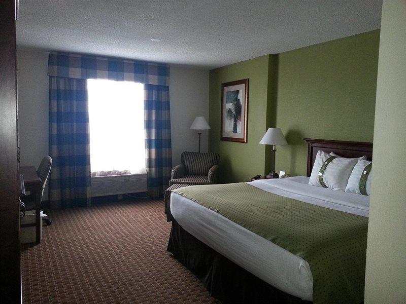 Garden Plaza Hotel Saddle Brook Buitenkant foto