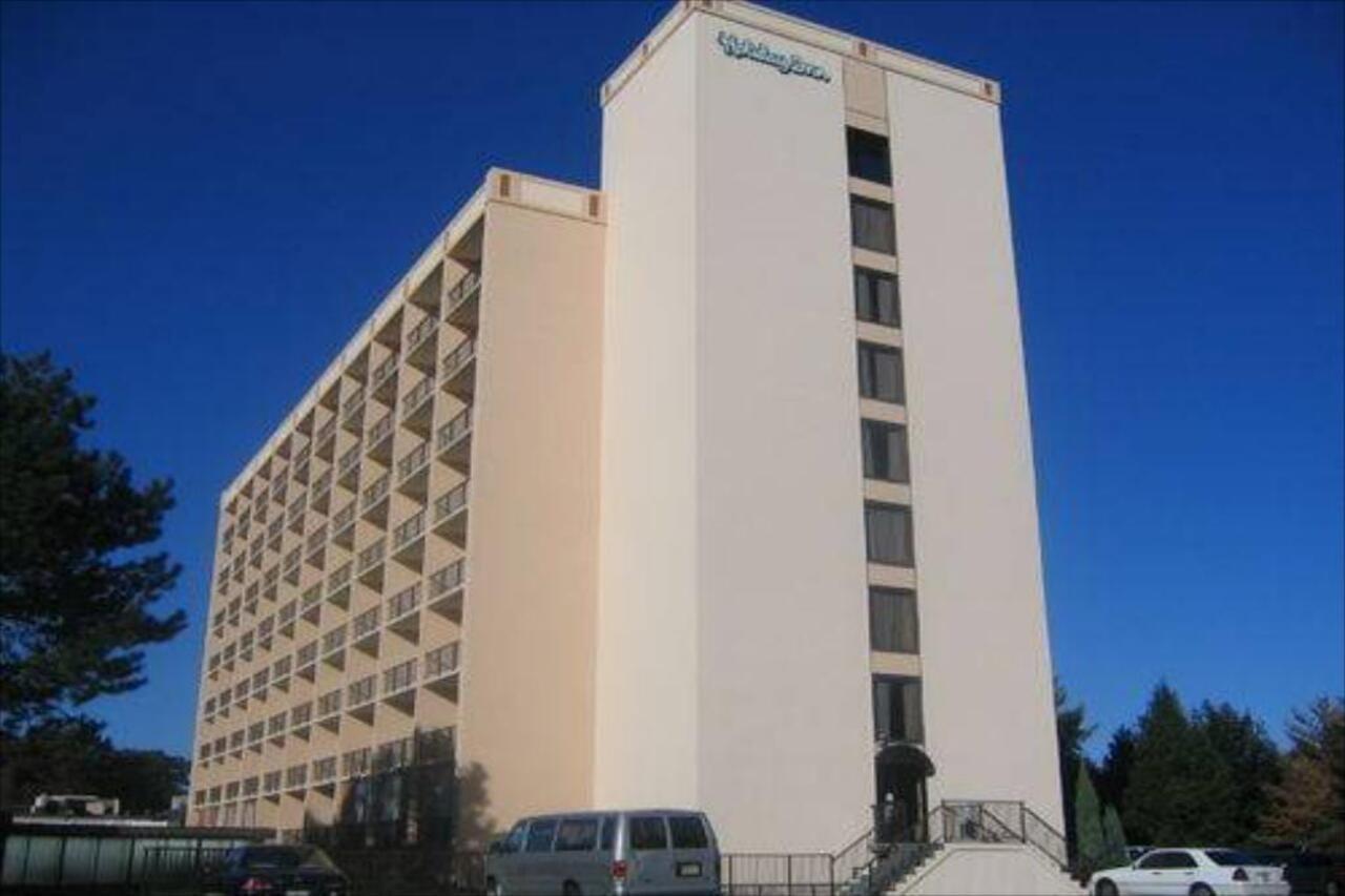 Garden Plaza Hotel Saddle Brook Buitenkant foto
