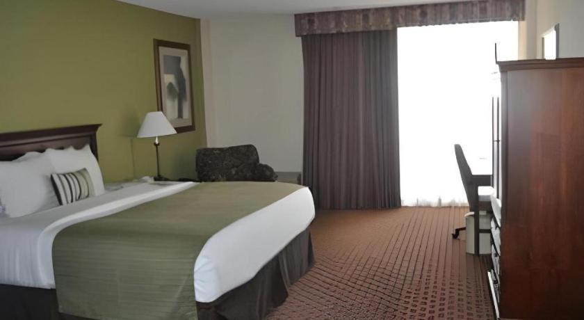 Garden Plaza Hotel Saddle Brook Buitenkant foto