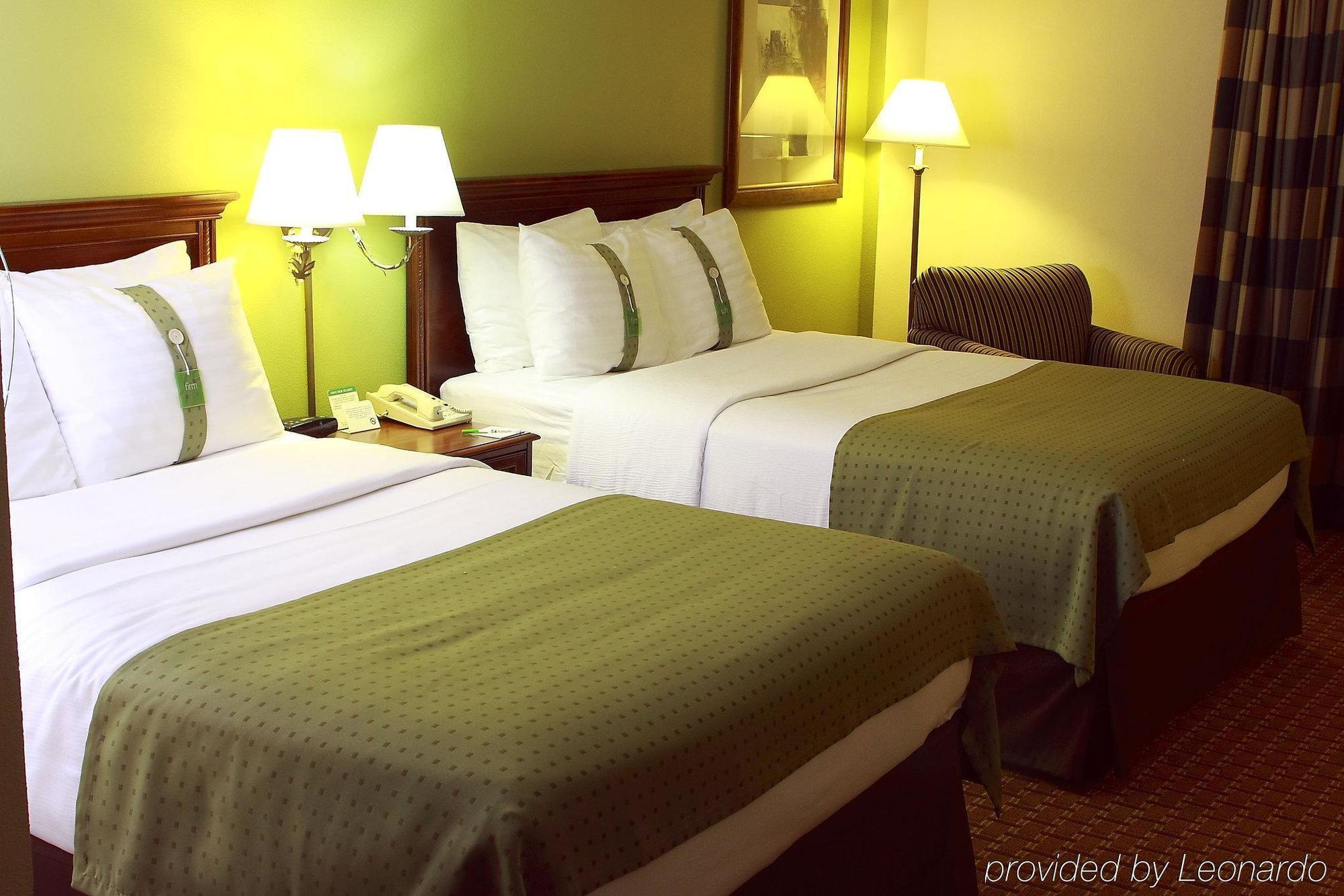 Garden Plaza Hotel Saddle Brook Kamer foto